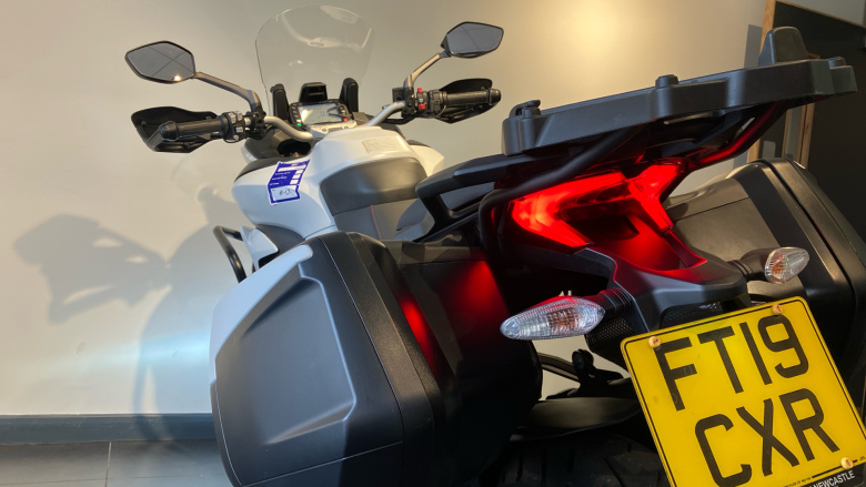 Ducati Multistrada 950 - Red